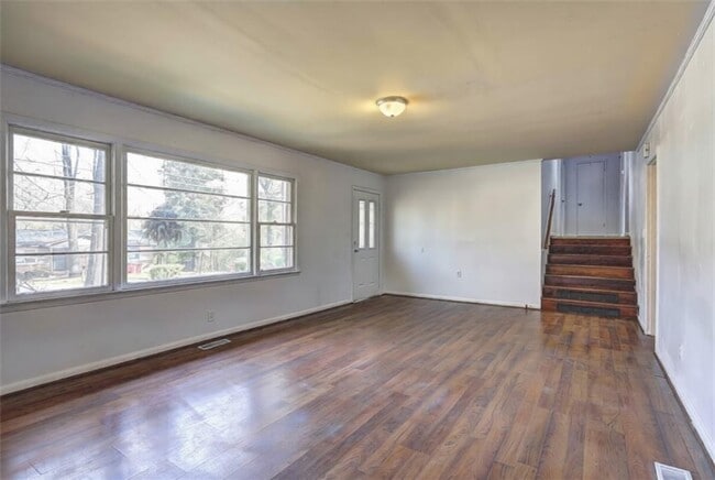 Building Photo - 4455 Fairfax Dr