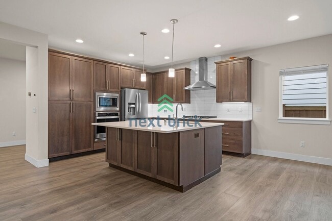 Building Photo - 5 BED & 2.5 BATH SINGLE FAMILY HOUSE FOR RENT