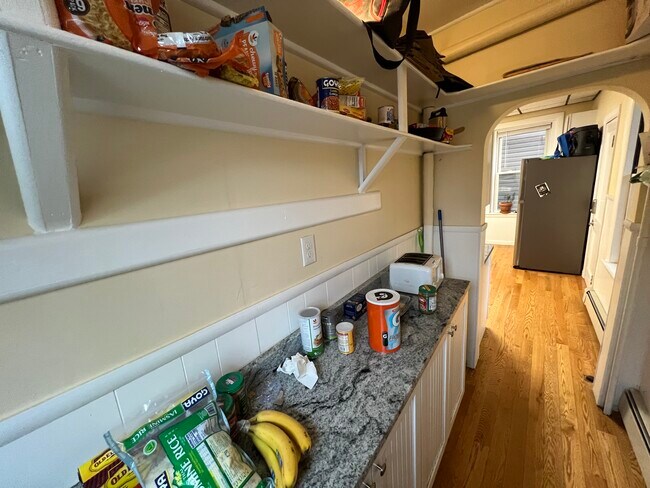 Building Photo - 27 Cameron Ave