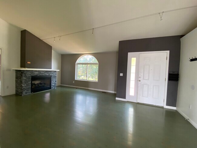 Building Photo - 223 Gibbons Pkwy