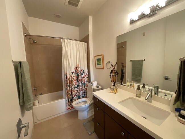 Building Photo - 17902 La Cantera Pkwy