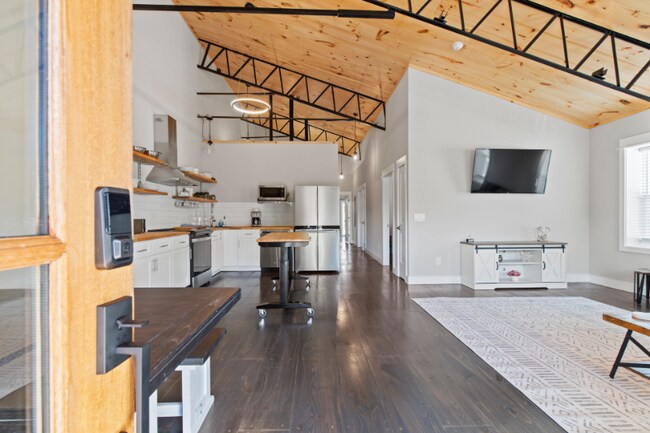 Foto del edificio - 416 Pine Ave