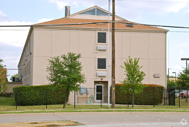 Building Photo - Pioneer Place Senior Housing