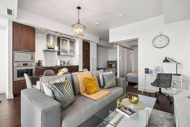 Building Photo - 12 York St