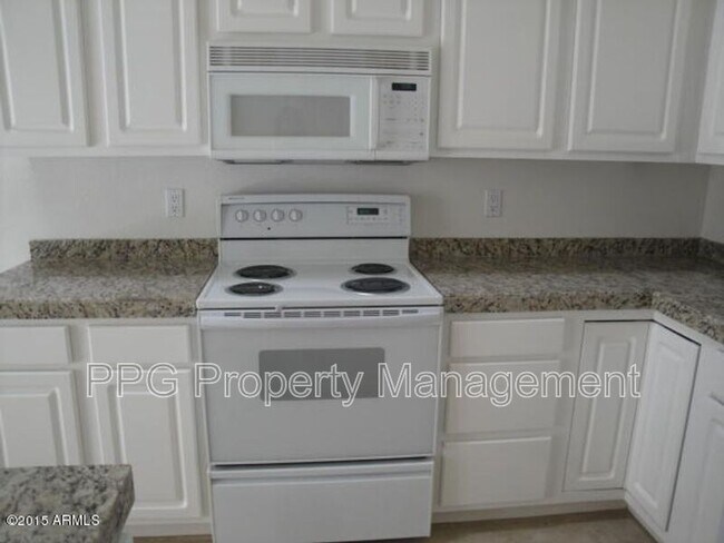 Building Photo - 7461 W Matilda Ln