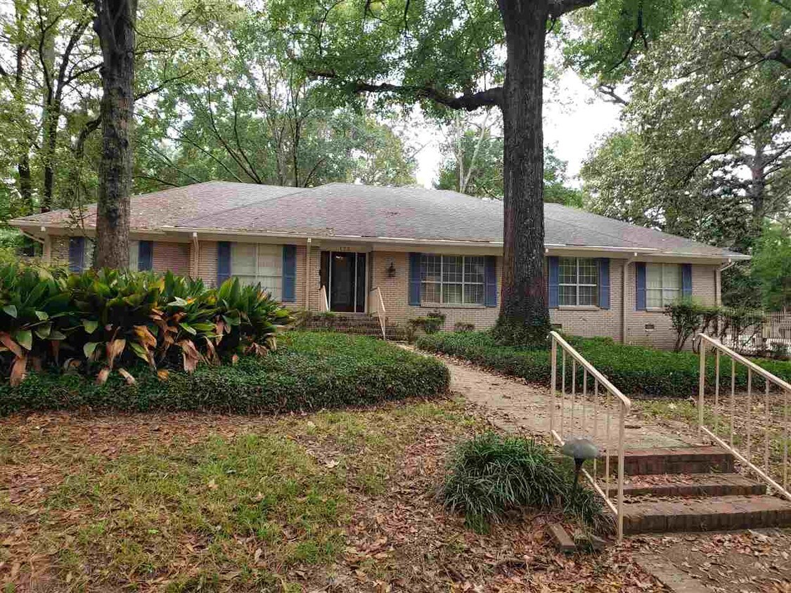 Foto principal - 175 Montbrook Dr