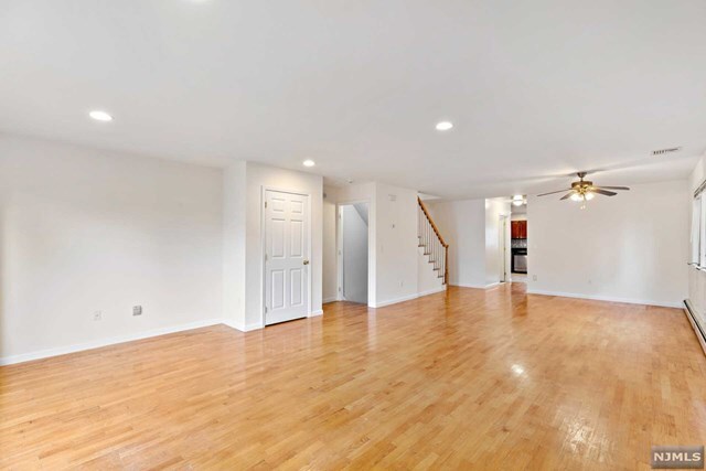 Foto del edificio - 415 Washington St
