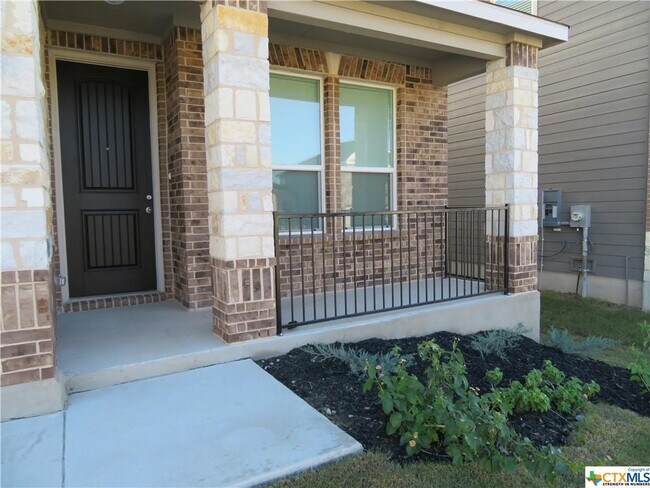 Building Photo - 4551 Whispering Oak
