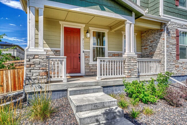 Building Photo - Charming 3-Bed Home in Painted Prairie