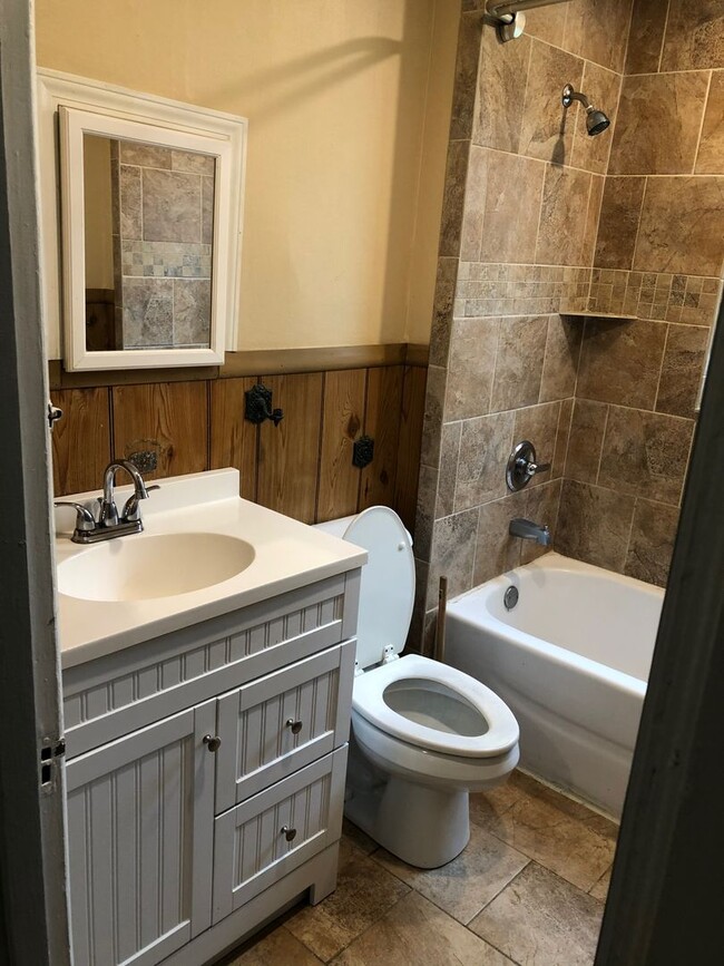 Building Photo - Please Call Century 21 United to set up yo...