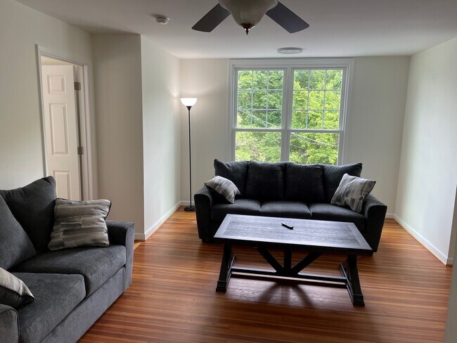 Foto del edificio - 5121 Boonsboro Rd