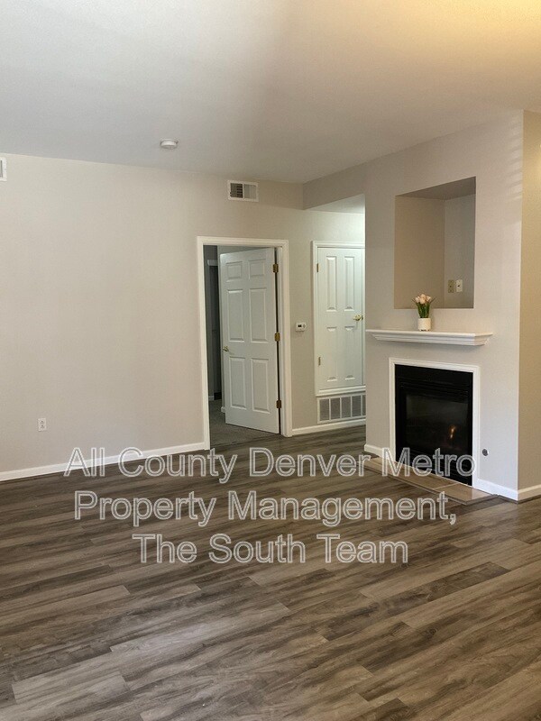 Foto del edificio - 3235 S Walden Ct