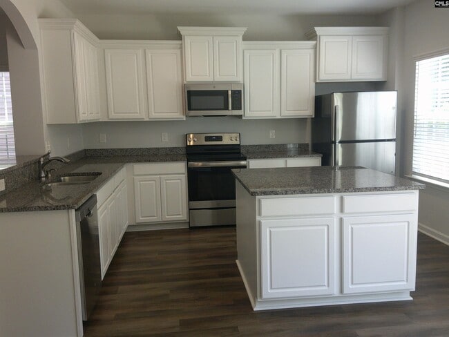 Building Photo - 1425 Tamarind Ln