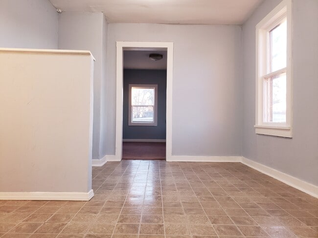 Building Photo - 20213 Pvt 222nd Dr