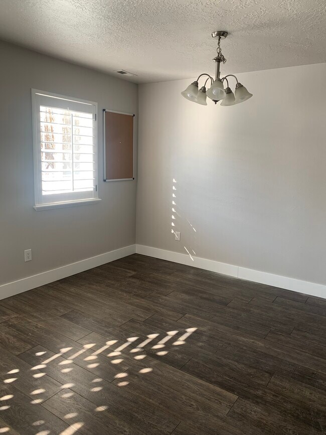 Building Photo - 10466 S Sage Vista Way