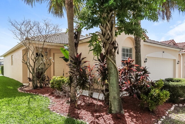 Foto del edificio - 141 Seminole Lakes Dr