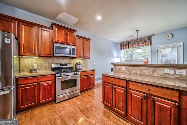 Building Photo - 5405 Falls Landing Dr
