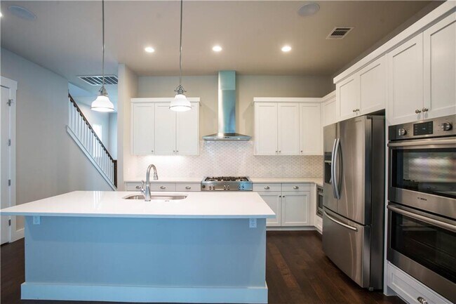 Building Photo - 4507 Avenue G