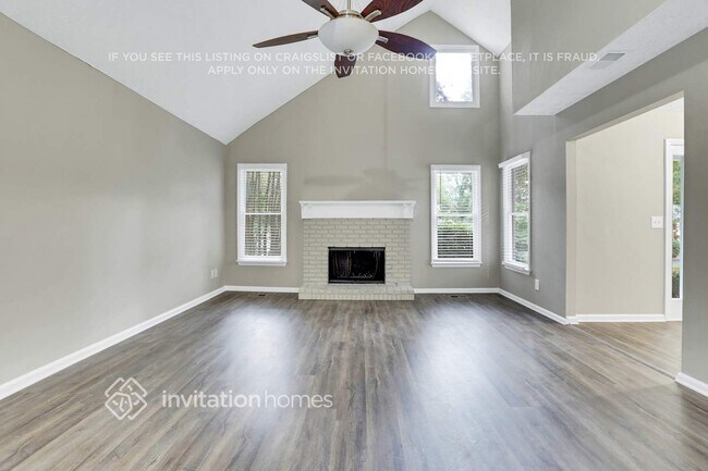 Foto del edificio - 1222 Raleigh Ct