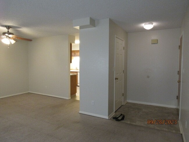 Building Photo - Smythe St. 810-KN