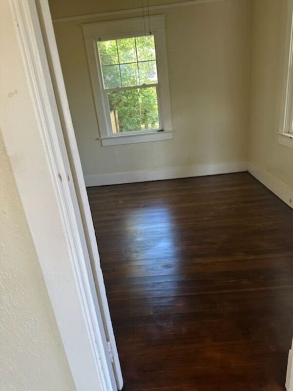 Foto del edificio - 960 Gaines St NE