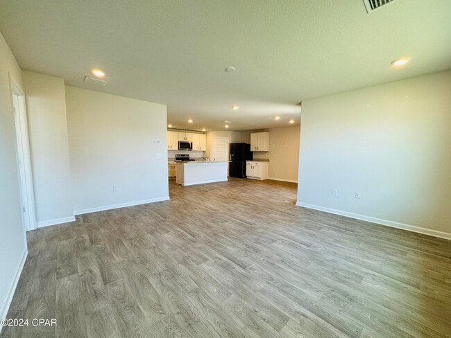 Building Photo - 120 Tiller Dr