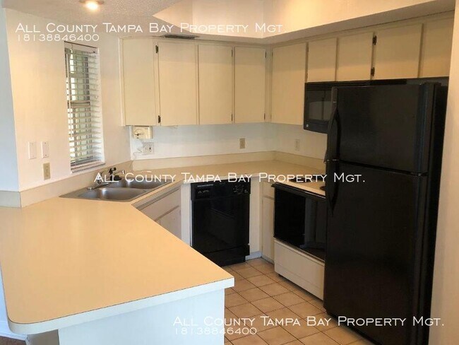 Building Photo - 2314 S Clewis Ct