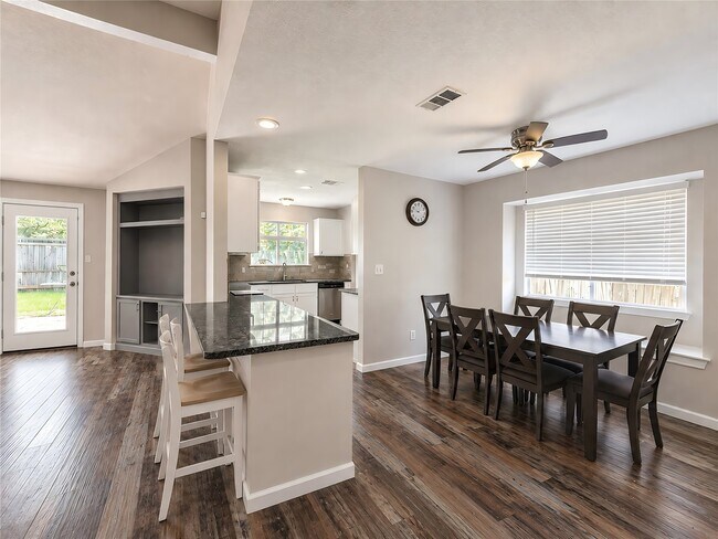 Building Photo - 12710 Fenimore Ct