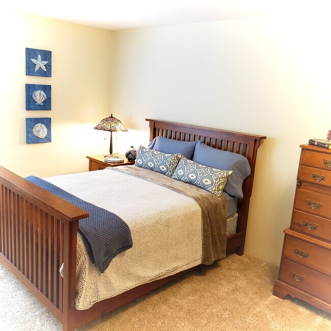 Bedroom - 7021 Sand Point Way NE