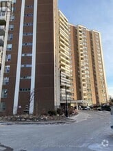 Building Photo - 60-1460 Pavane Linkway