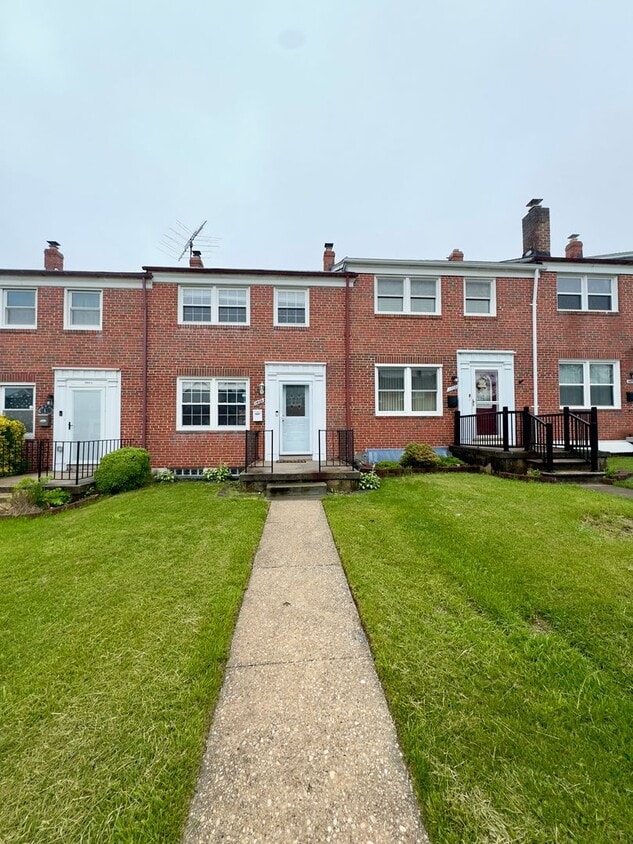 Primary Photo - Charming 3Bed/1.5 Bath in West Emondale Ne...