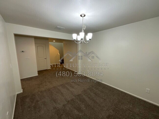 Foto del edificio - 6112 E Paradise Ln