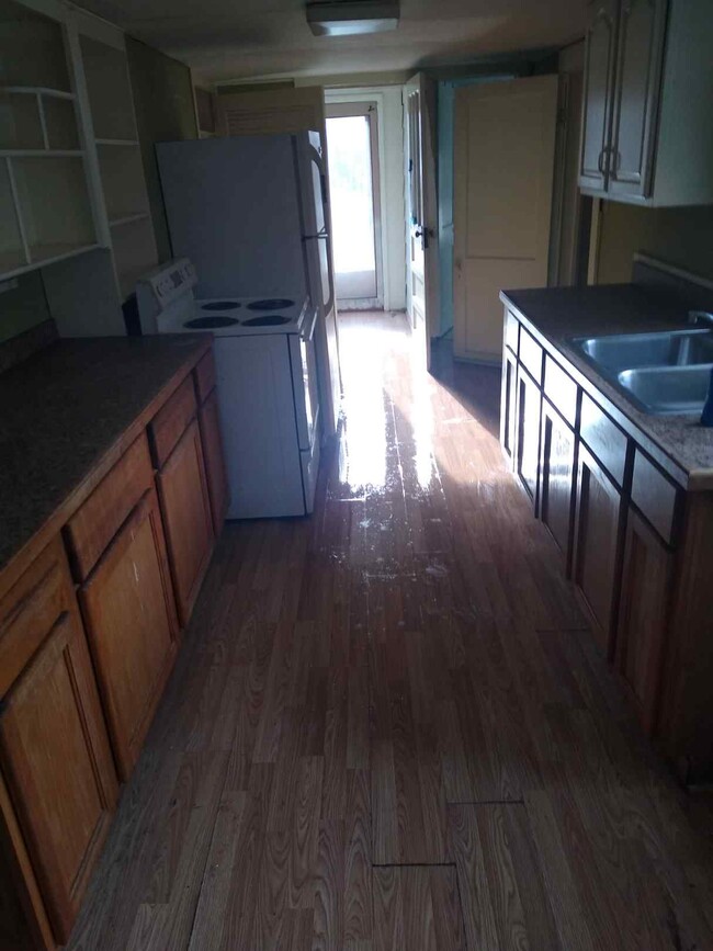 Kitchen - 3557 Flat Springs Rd