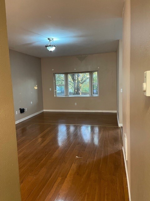 Living room2 - 431 28th Avenue South