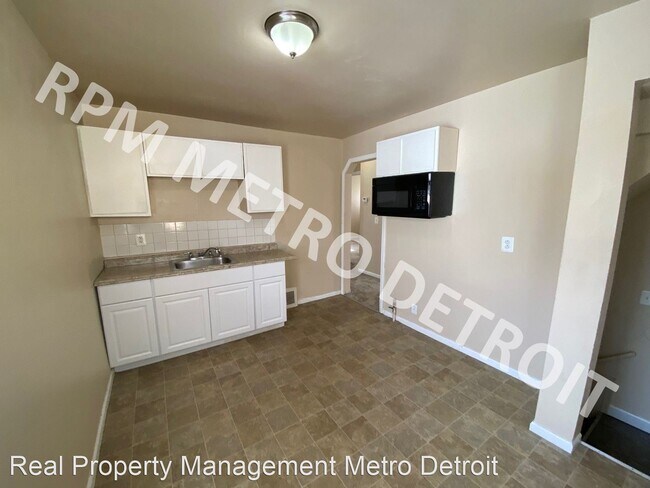 Building Photo - 3 br, 1 bath House - 1441 Helen