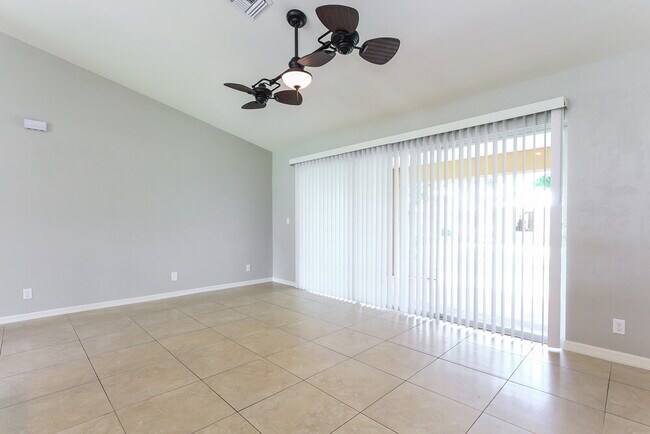 Foto del edificio - 1144 SW 6th Terrace