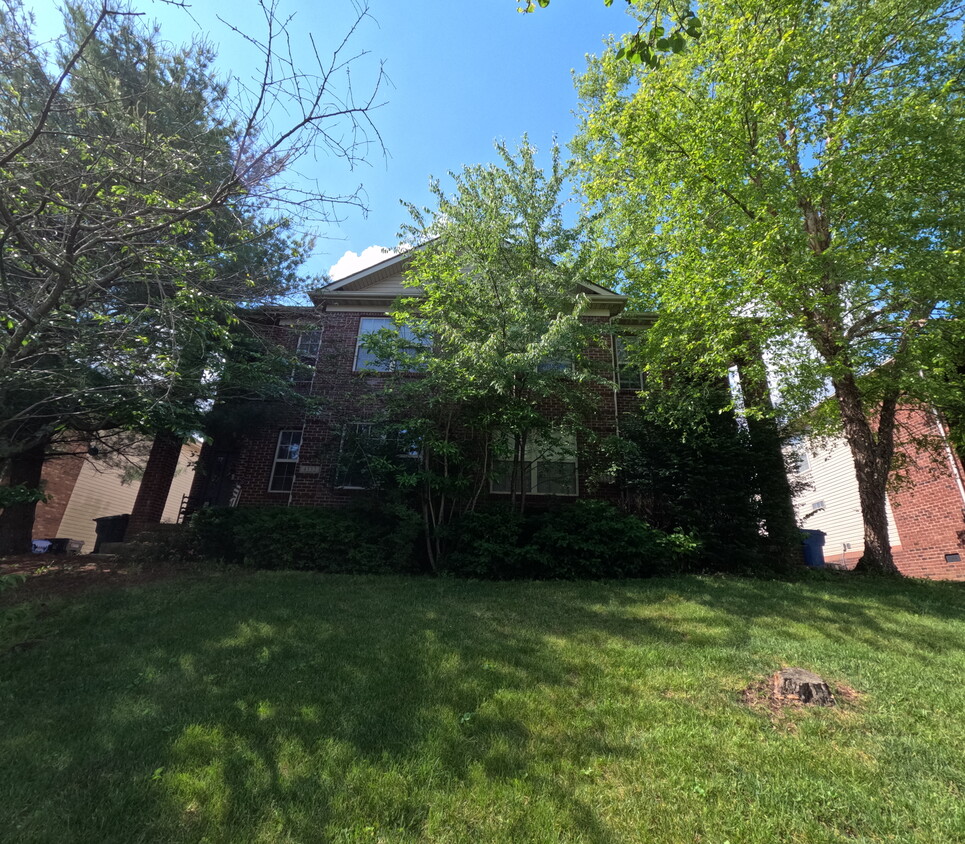 Primary Photo - 4332 Clearwater Way