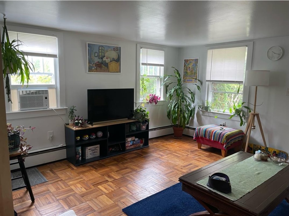 Primary Photo - 140 Walker St