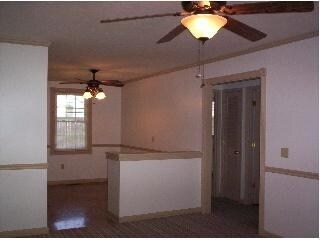 Foto del edificio - 918-920 E Main St