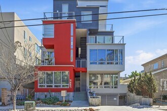 Building Photo - 4257 Third Ave