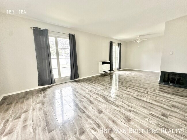 Foto del edificio - 6859 Willoughby Ave