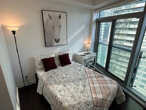 Building Photo - Master Room - York St & Bremner Blvd