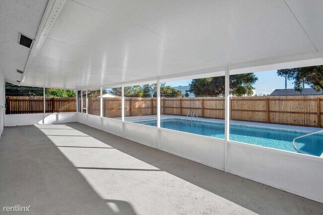 Foto del edificio - 3 br, 3 bath House - 3170 Melaleuca Dr