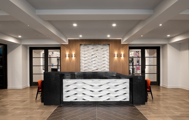 Foto del edificio - Bright 2 Bedroom Apartment: Your Sunlit Ci...