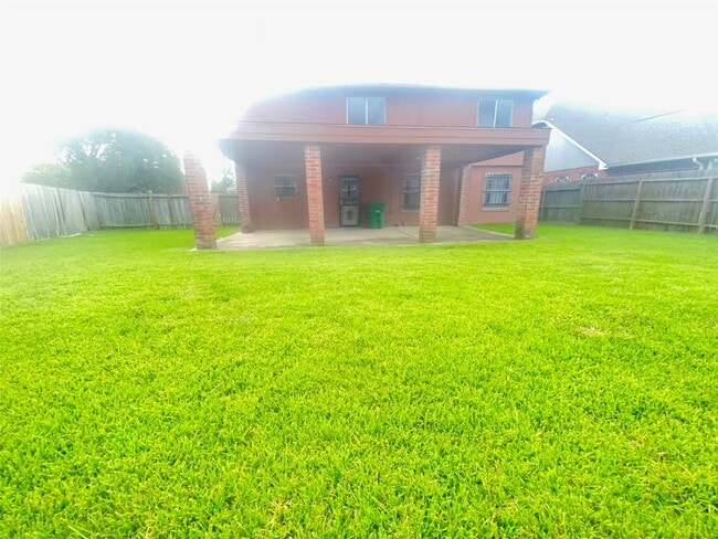 Foto del edificio - 6527 River Bluff Dr