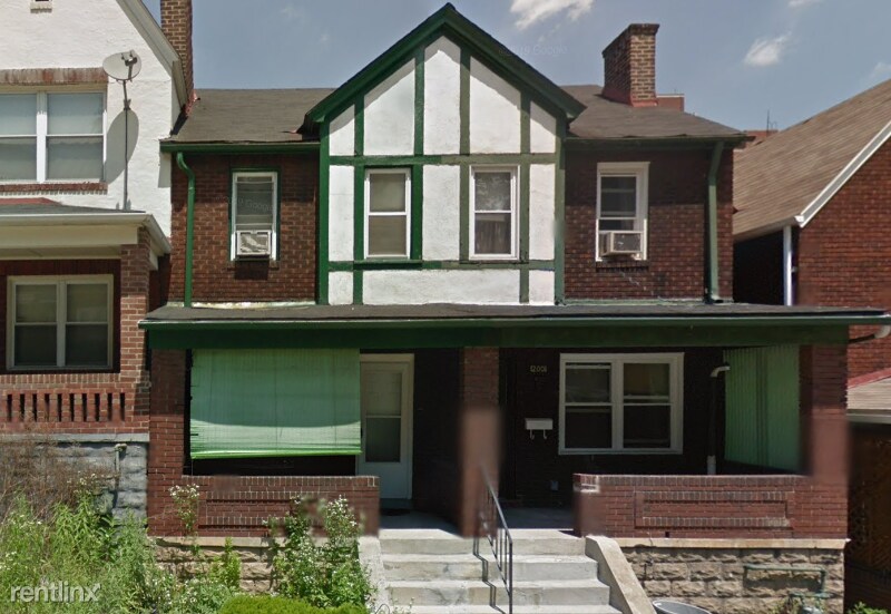 Primary Photo - 3 br, 1 bath House - 202 Chesterfield Rd