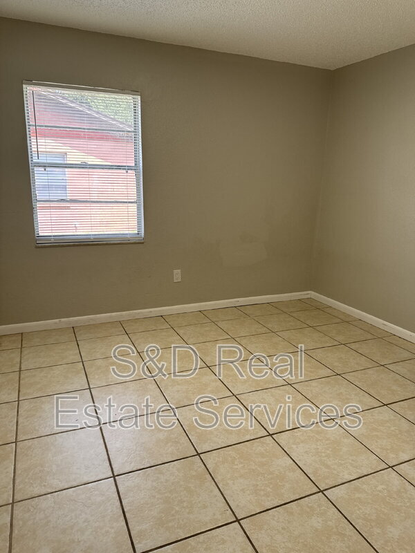 Foto principal - 3013 Allred Dr