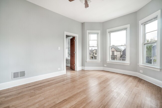 Foto del edificio - 4326 N Avers Ave