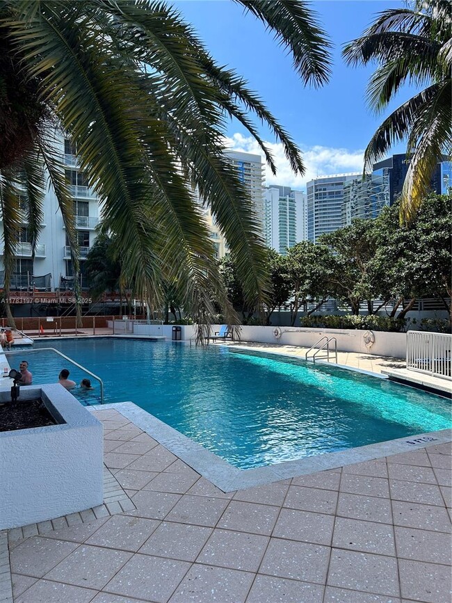 Building Photo - 1050 Brickell Ave