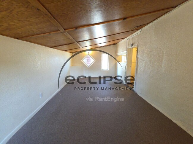 Foto del edificio - 122 10th St